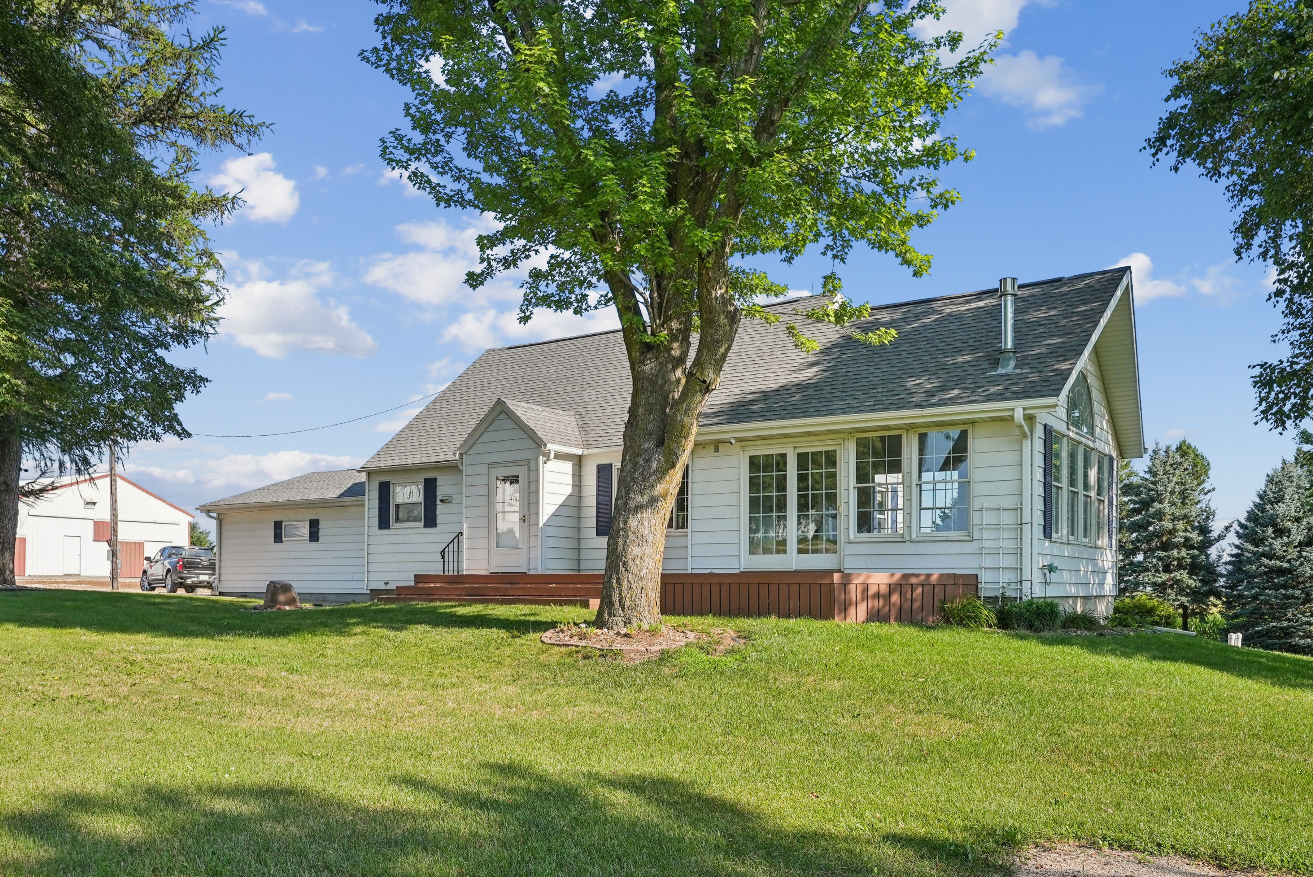 Listing Photo: 04-106 28481_Grand_Ave
